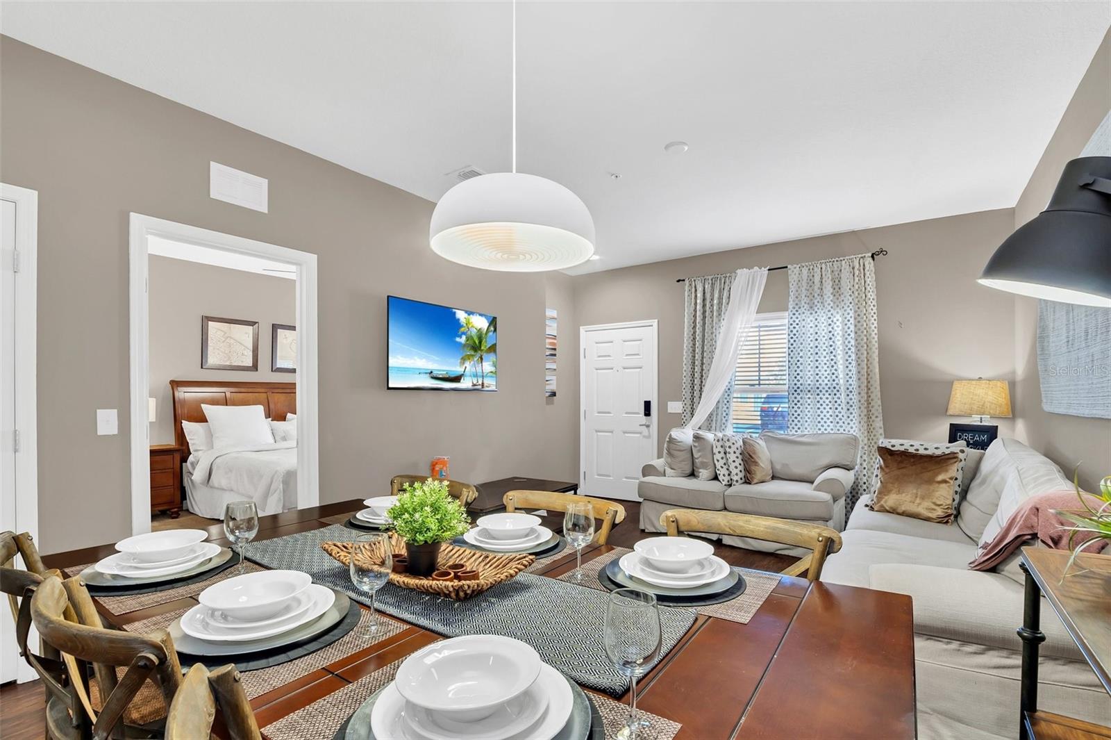 WEST LUCAYA VILLAGE - Residential