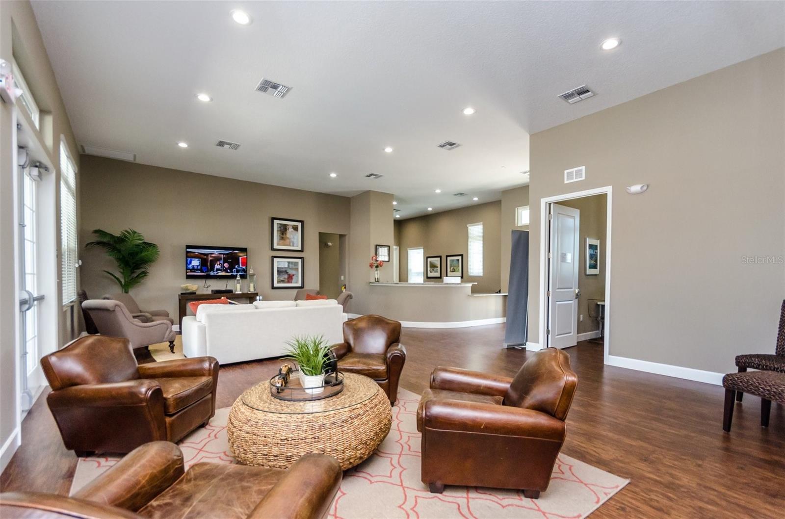 WEST LUCAYA VILLAGE - Residential