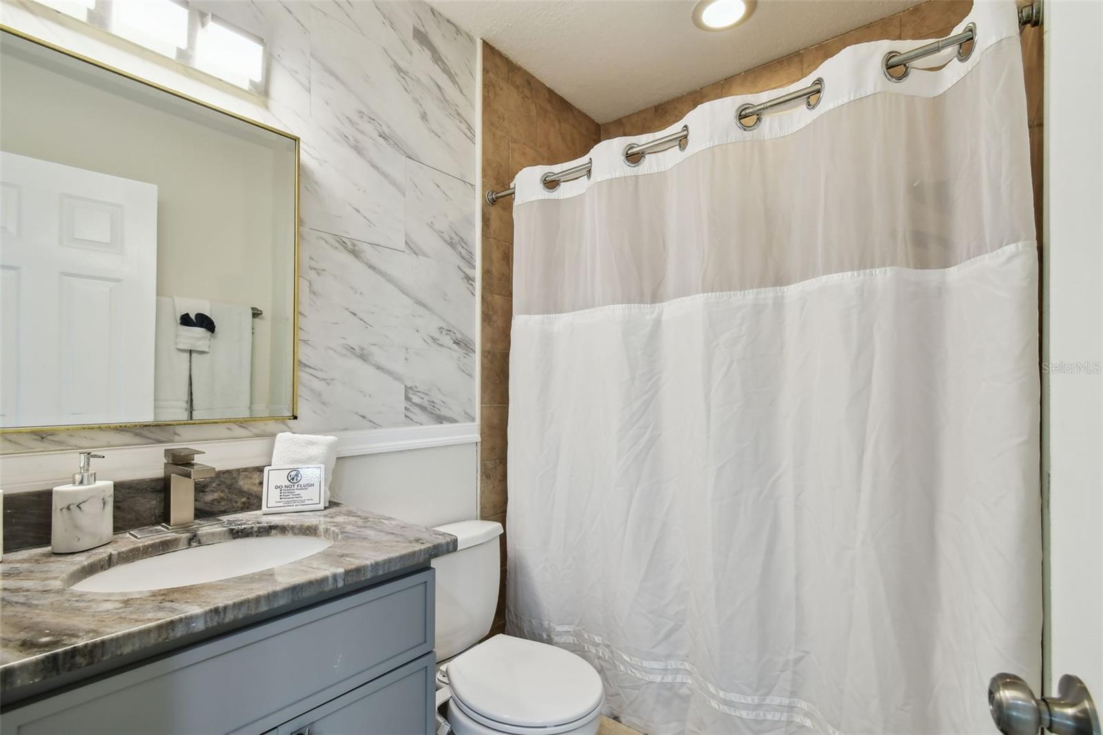 WILLIAMS BILL MADEIRA HARBOR SUB 1ST ADD - Residential Income