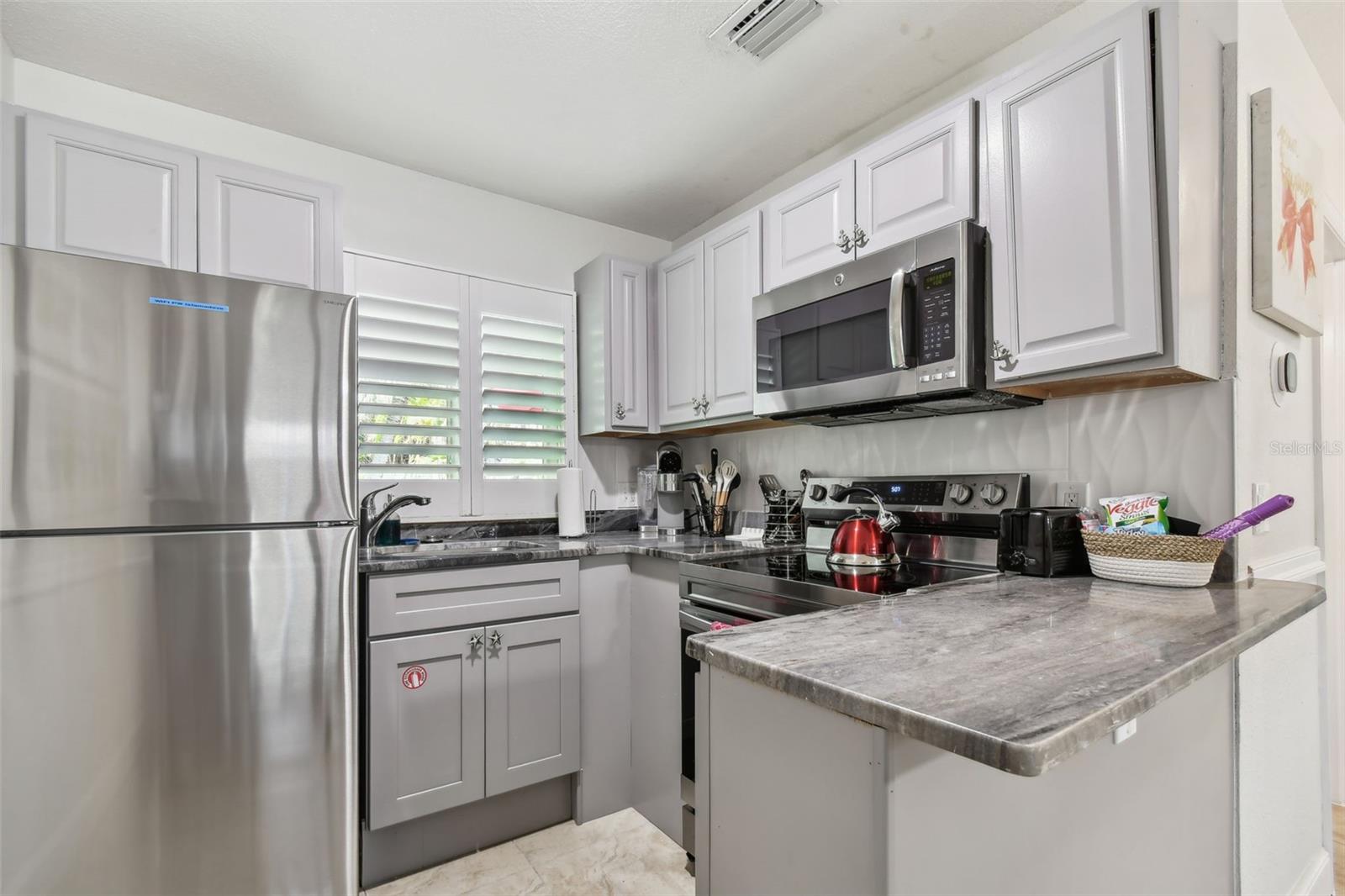 WILLIAMS BILL MADEIRA HARBOR SUB 1ST ADD - Residential Income