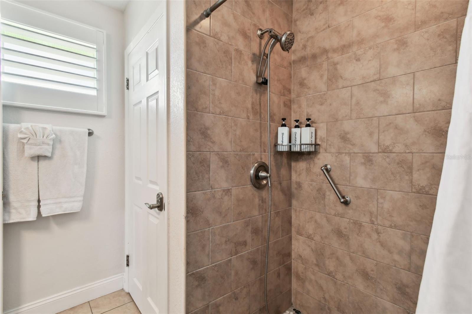 WILLIAMS BILL MADEIRA HARBOR SUB 1ST ADD - Residential Income