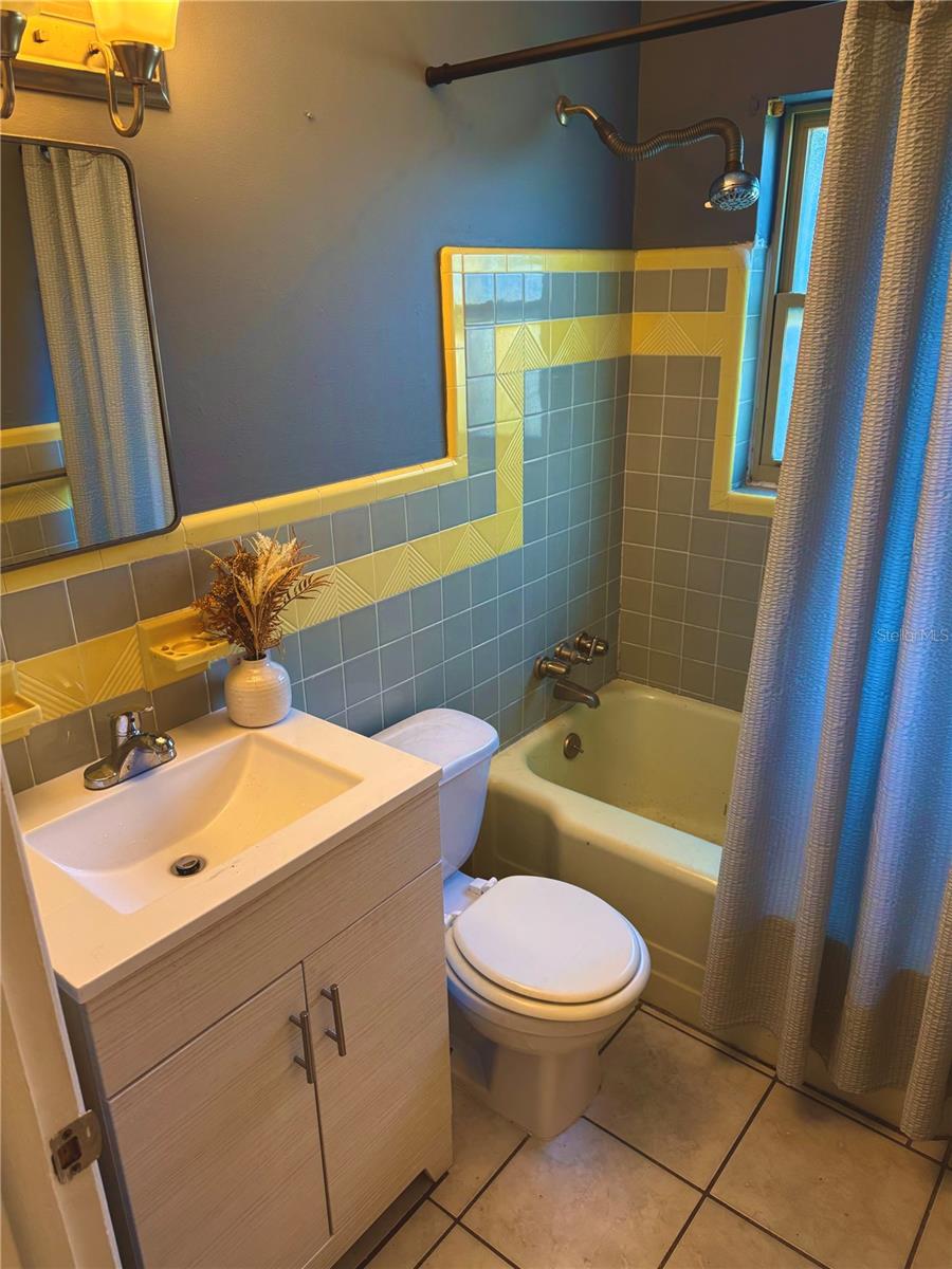 ST PETERSBURG BEACH REP - Residential Lease