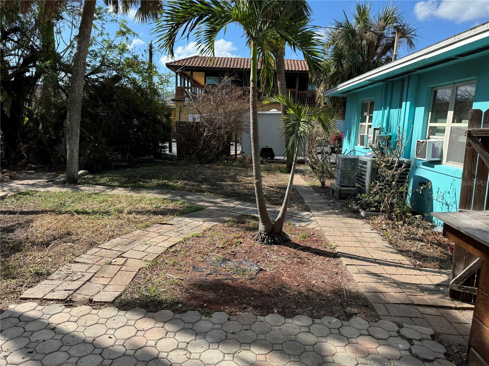 ST PETERSBURG BEACH REP - Residential Lease