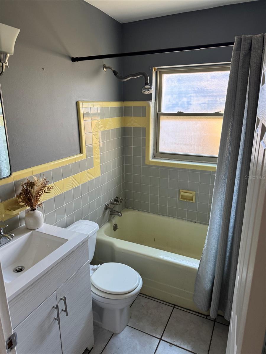 ST PETERSBURG BEACH REP - Residential Lease