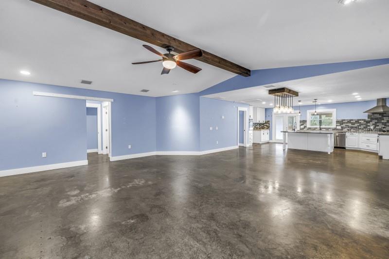 ACREAGE - Residential