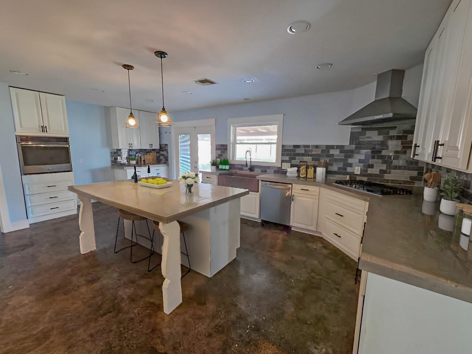 ACREAGE - Residential