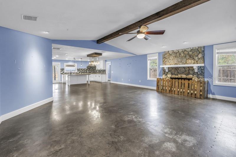 ACREAGE - Residential