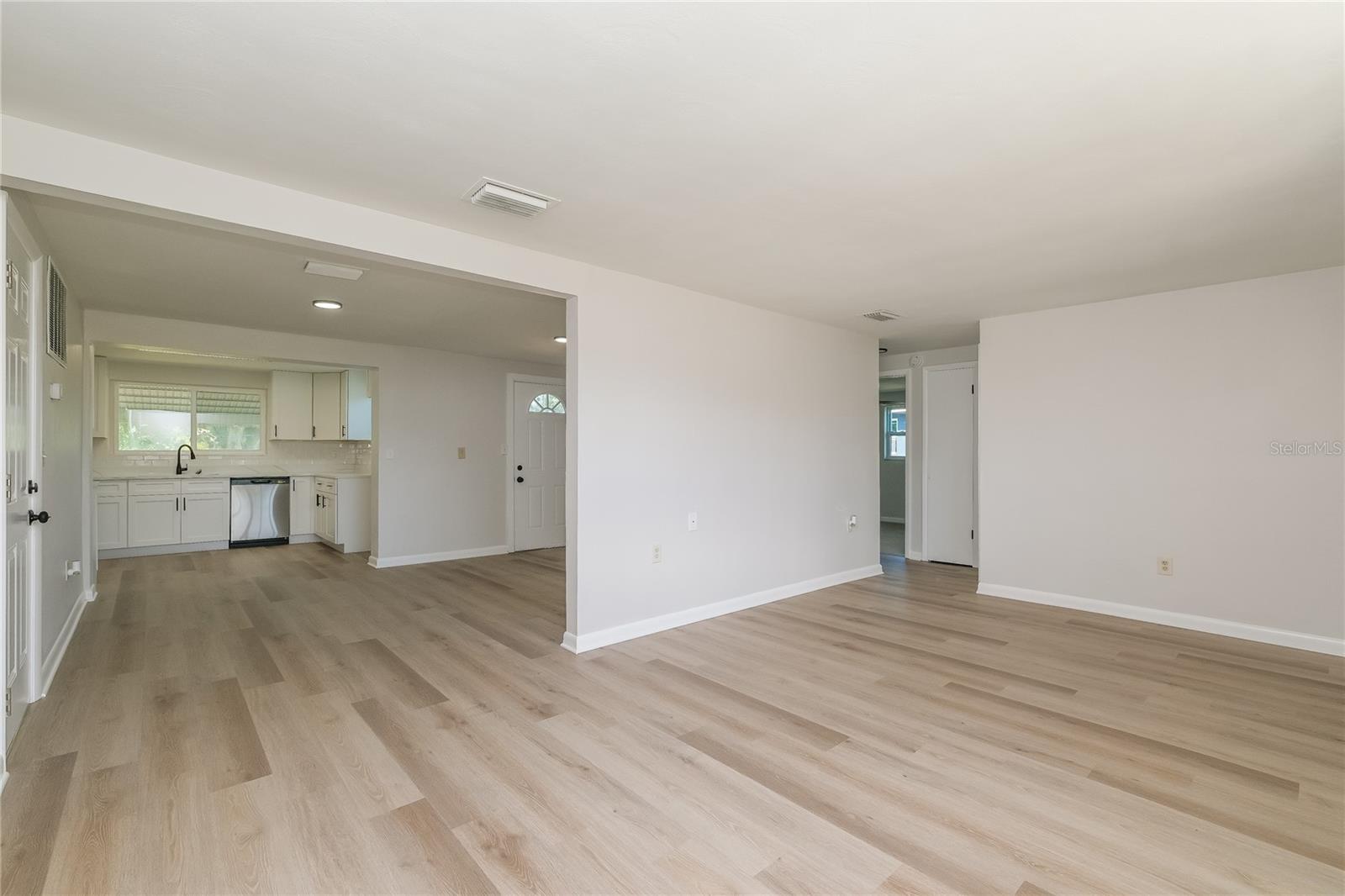 BEACON SQUARE - Residential