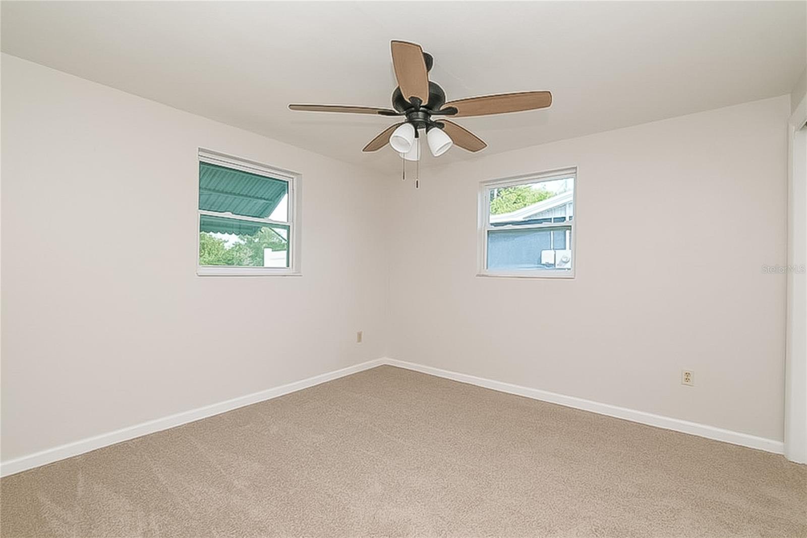 BEACON SQUARE - Residential