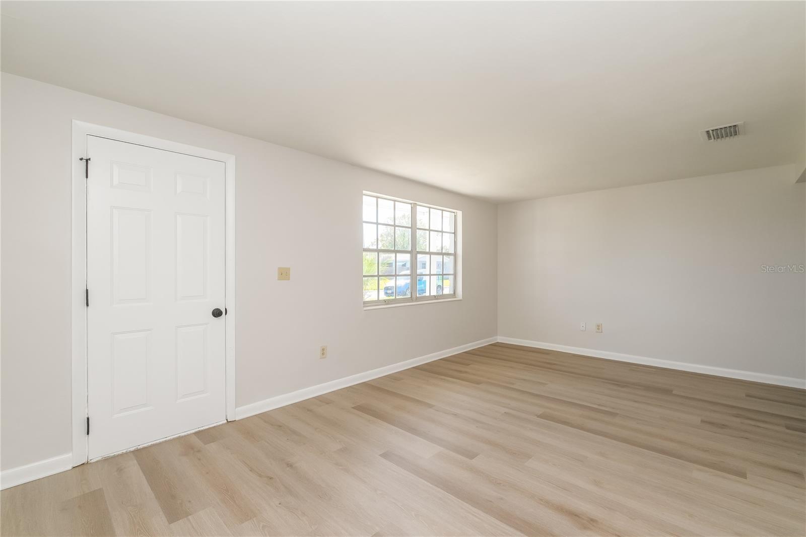 BEACON SQUARE - Residential