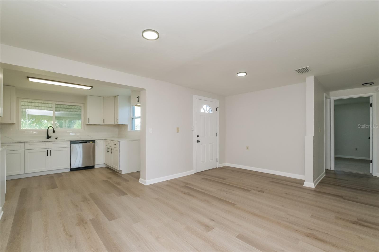 BEACON SQUARE - Residential