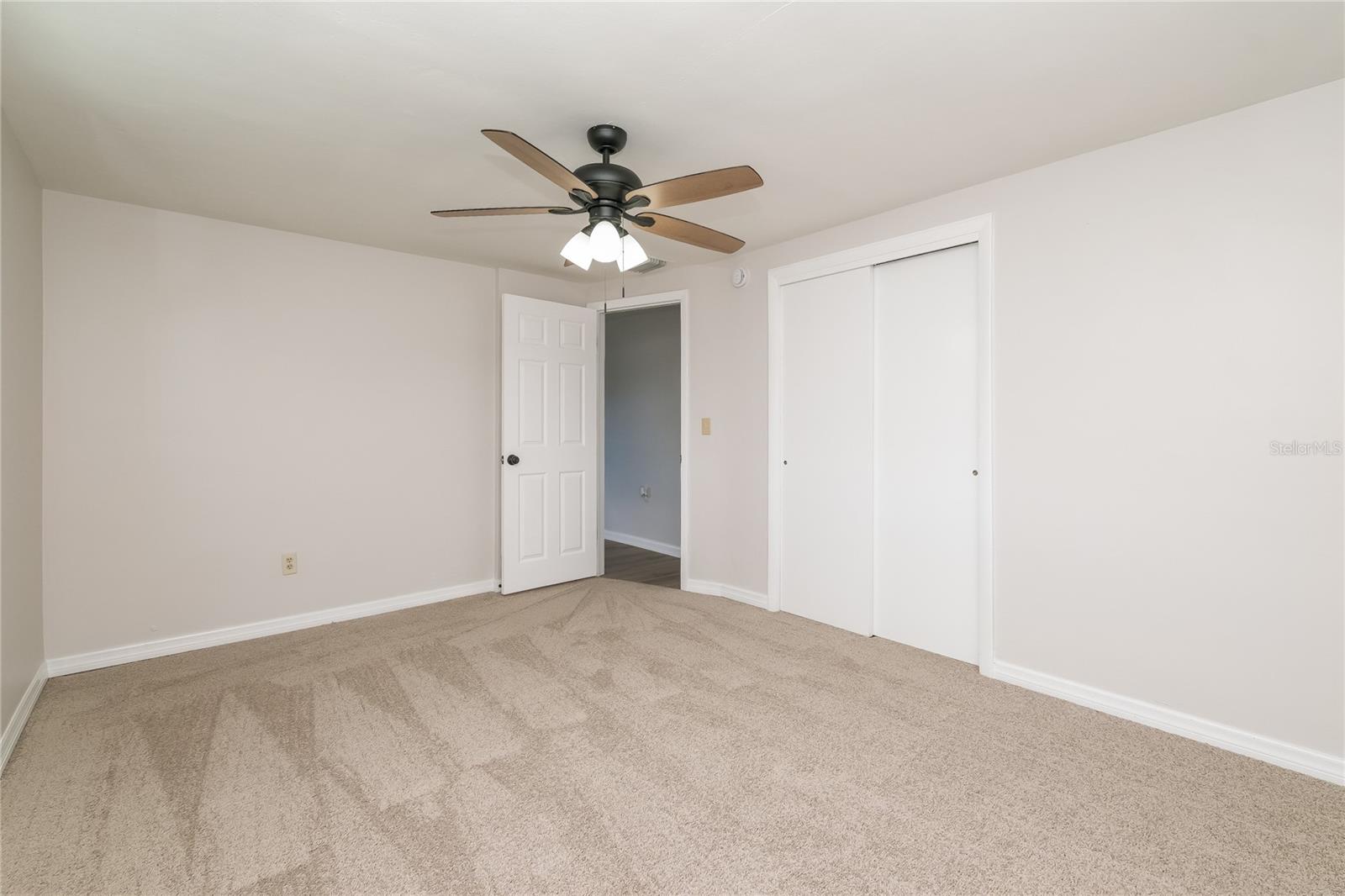 BEACON SQUARE - Residential