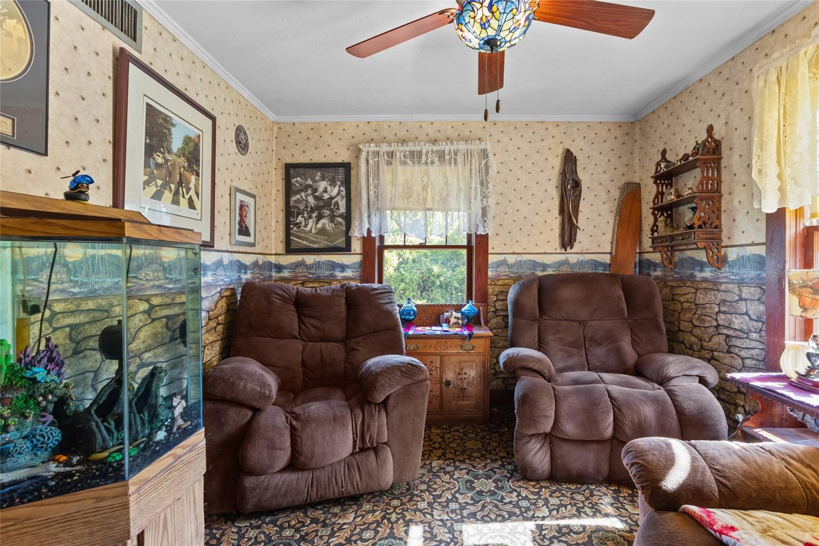 TUCKERS SUB - Residential