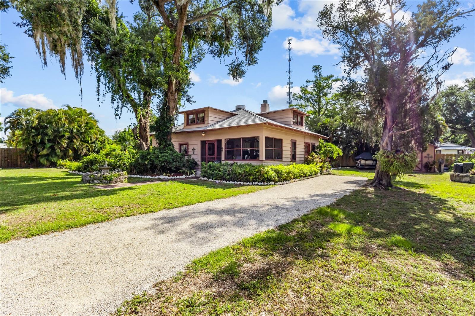 TUCKERS SUB - Residential