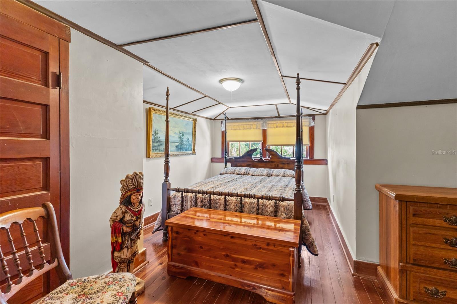 TUCKERS SUB - Residential
