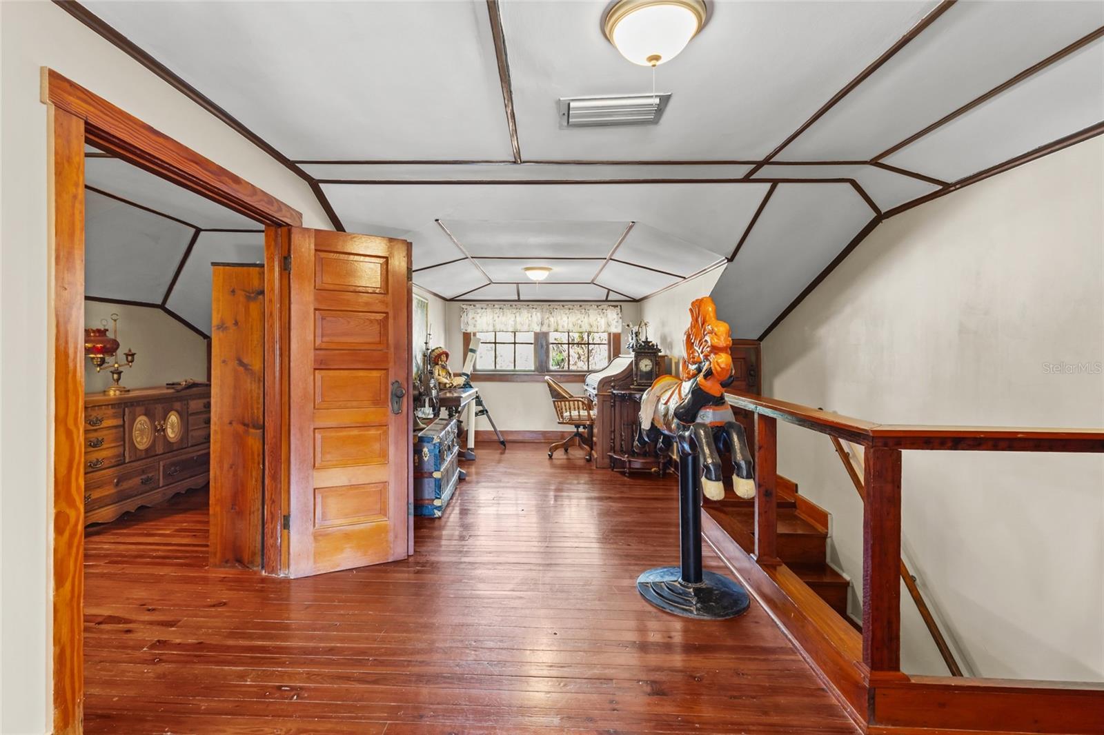 TUCKERS SUB - Residential