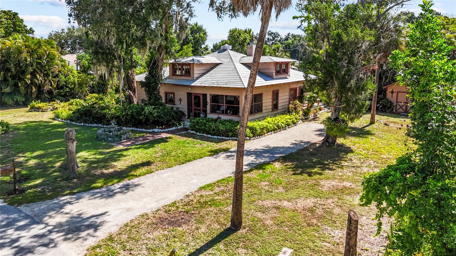 TUCKERS SUB - Residential