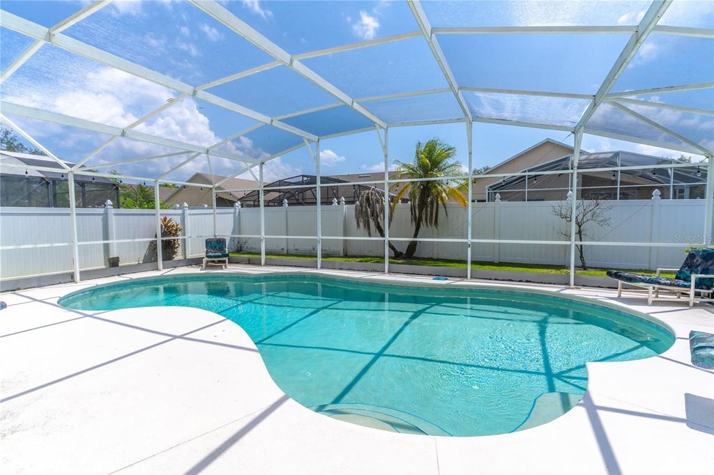 Photo of 663 Eagle Pointe S, Kissimmee, FL 34746 (MLS # O6390568)