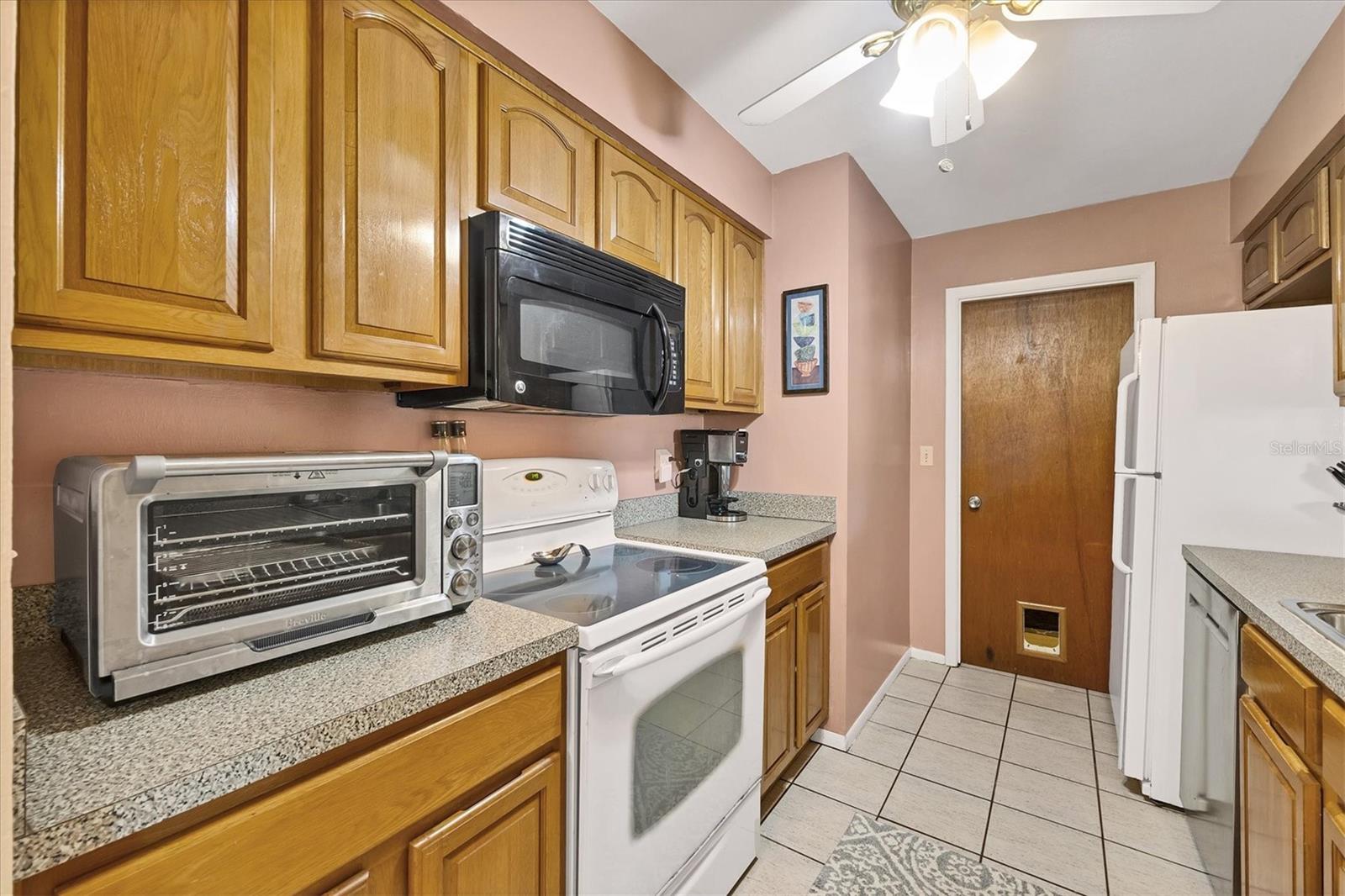 RIDGEWOOD ESTATES 15TH ADD - Residential