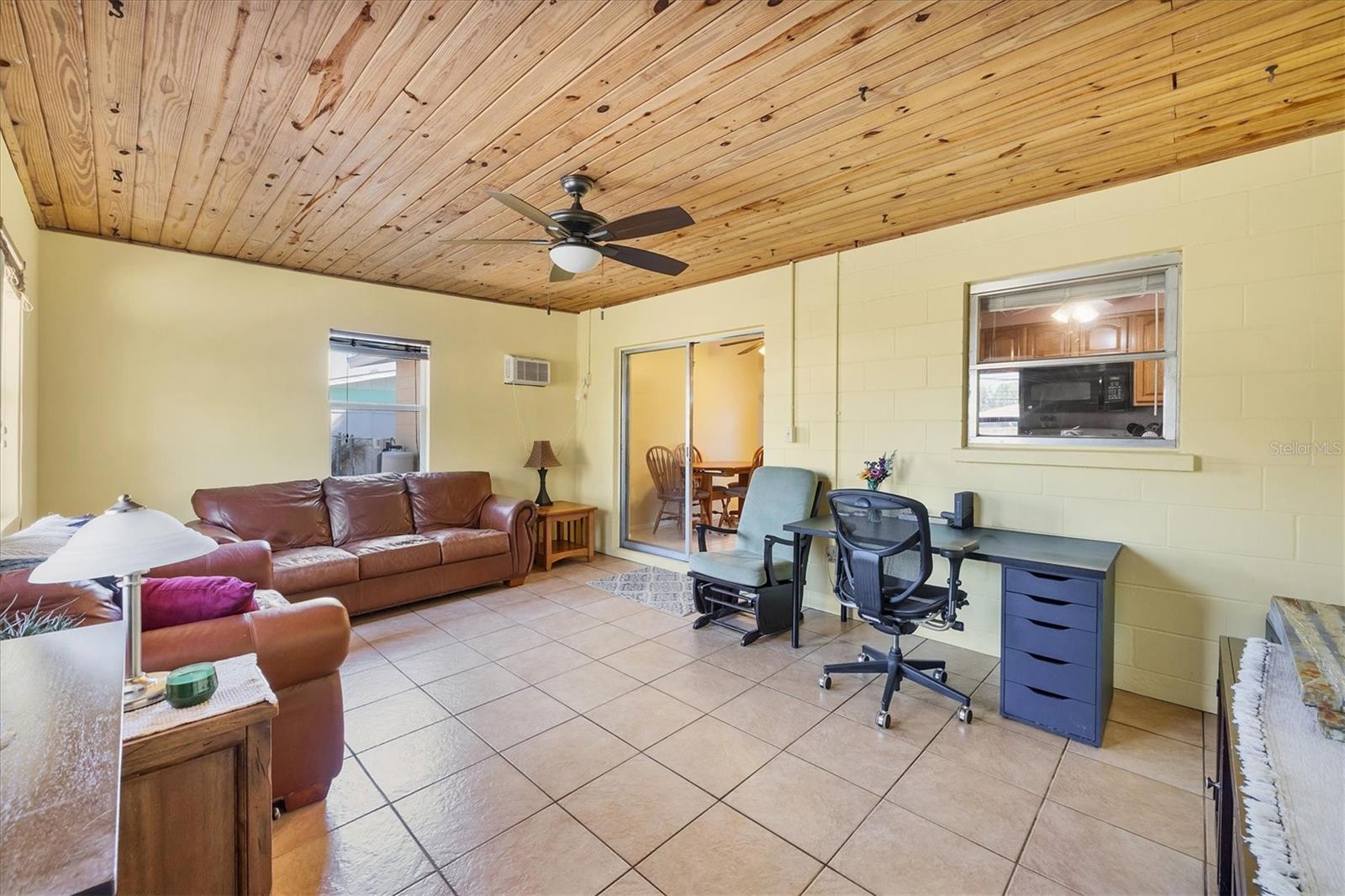 RIDGEWOOD ESTATES 15TH ADD - Residential