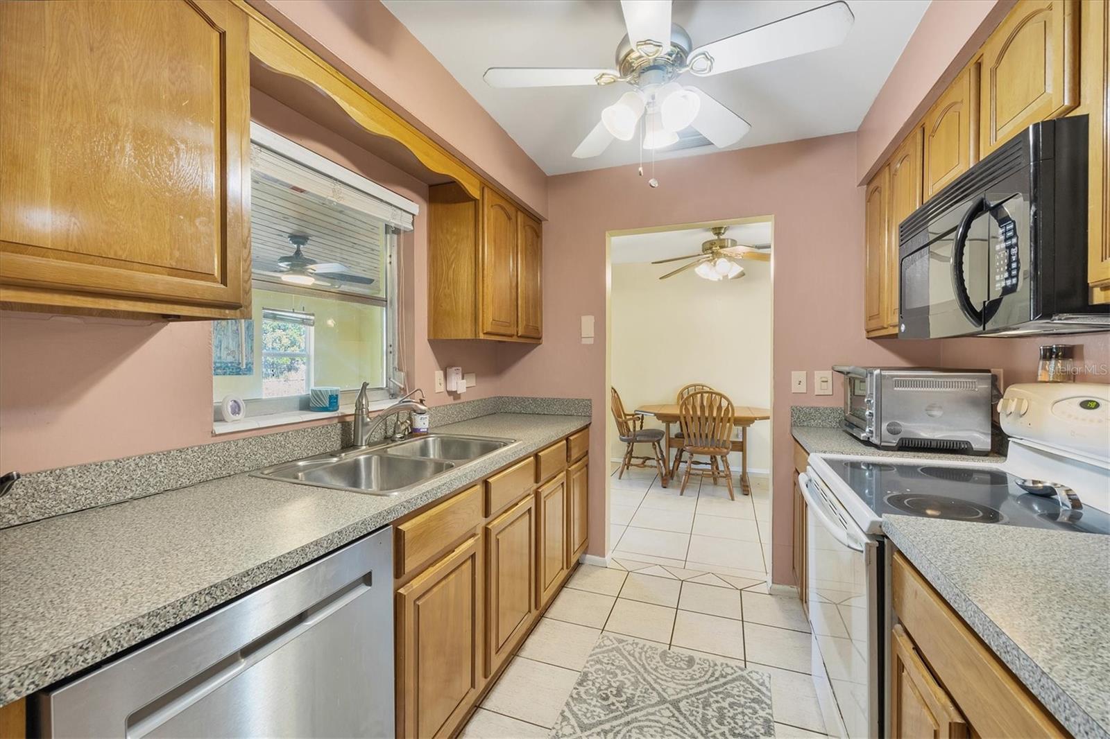 RIDGEWOOD ESTATES 15TH ADD - Residential