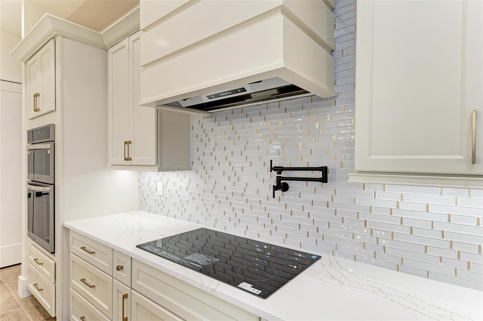 CLEVELAND NORTH - Residential