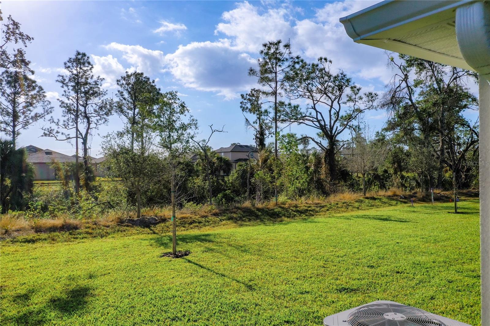 PALMS/WEST PORT - Residential Lease