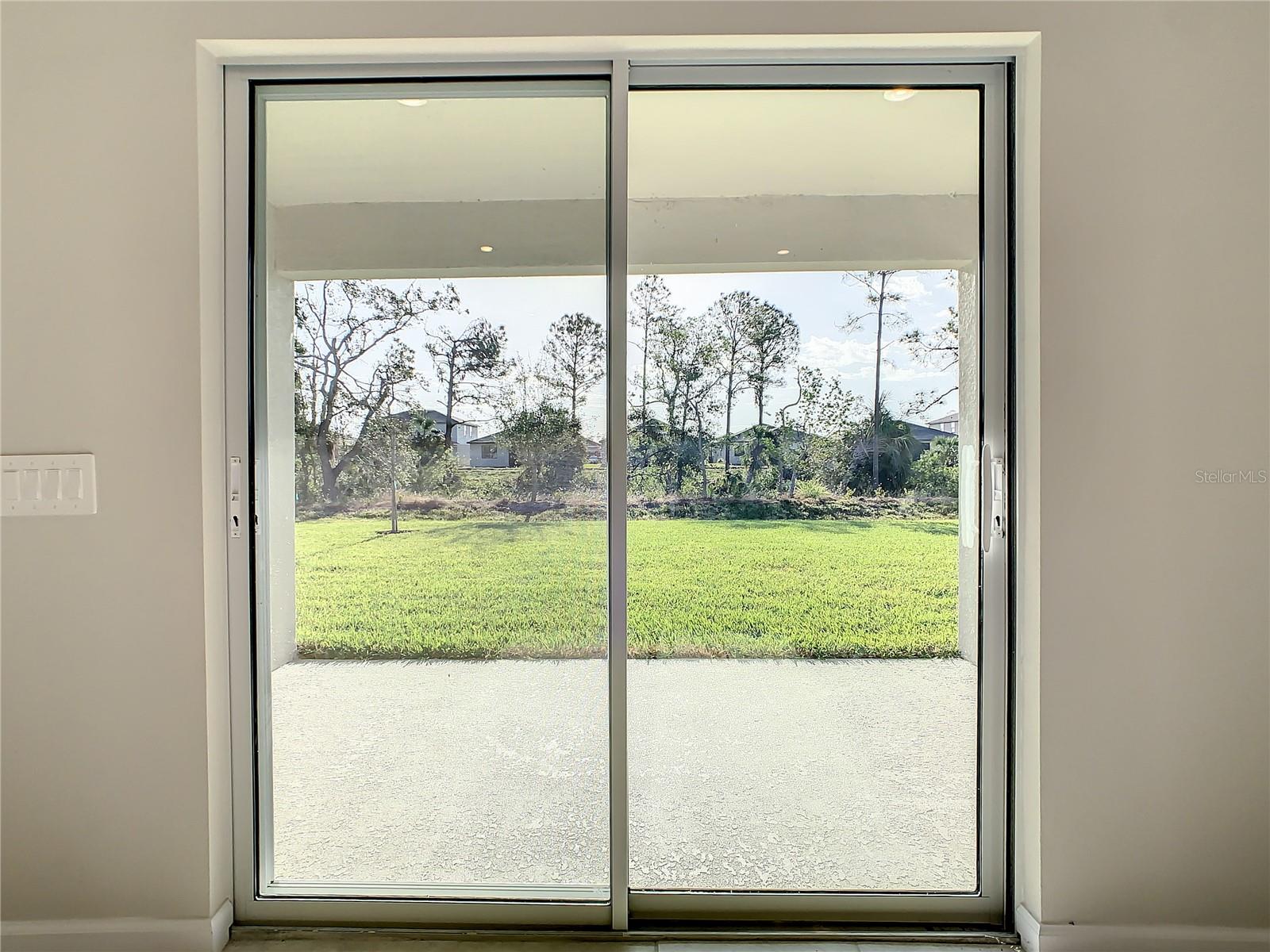 PALMS/WEST PORT - Residential Lease