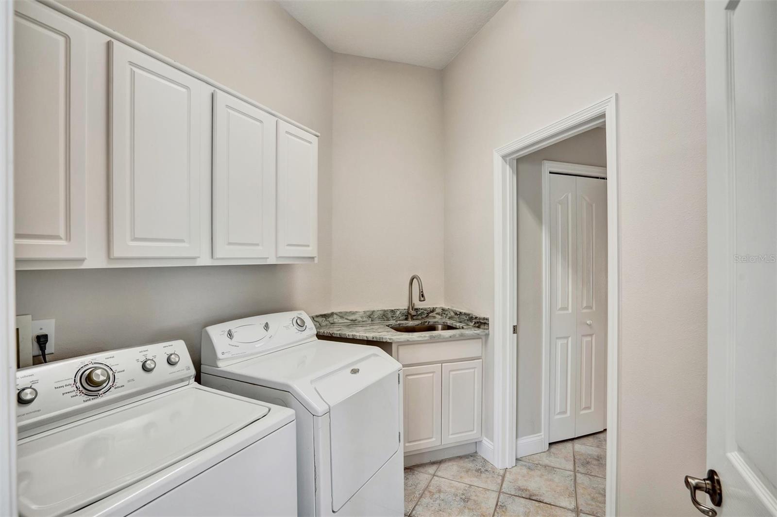 10606 HOLLY CREST DRIVE