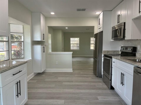 Tiny photo for 33 W Herrick Drive, Eustis, FL 32726 (MLS # O6452510)