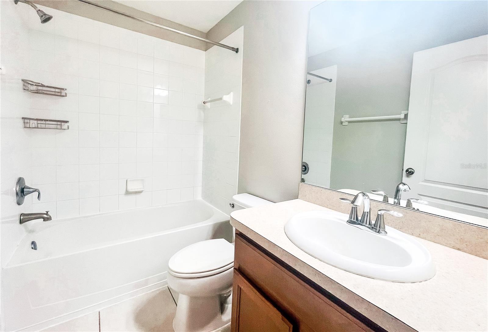 AUTUMNWOOD GROVE - Residential Lease