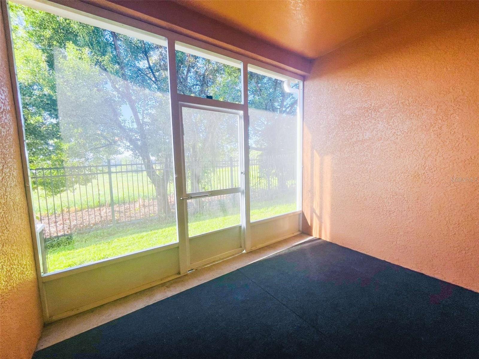 AUTUMNWOOD GROVE - Residential Lease