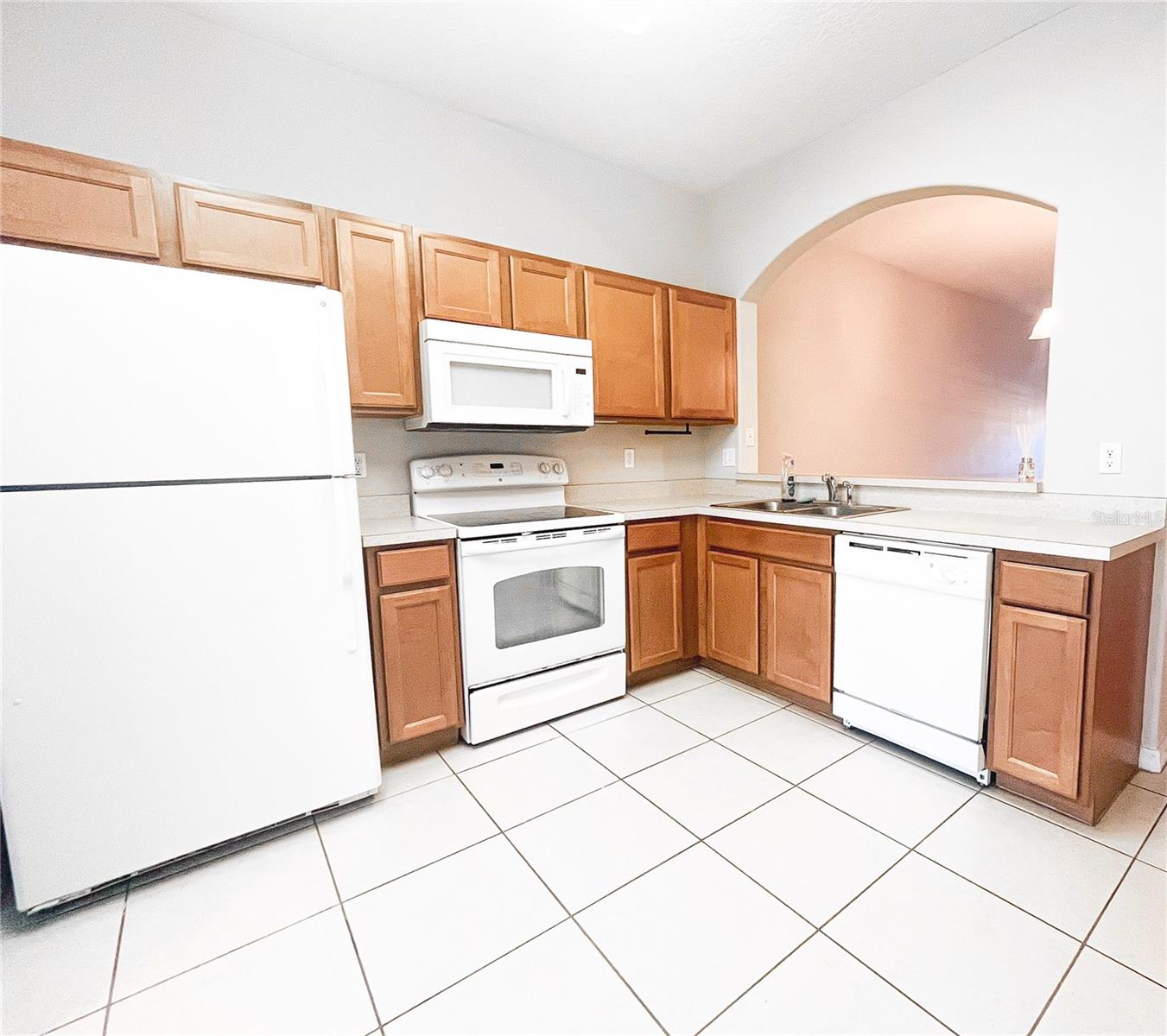 AUTUMNWOOD GROVE - Residential Lease