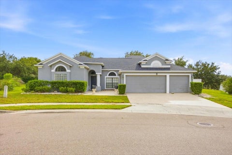 Photo of 928 Coventry Road, Davenport, FL 33897 (MLS # O6438359)