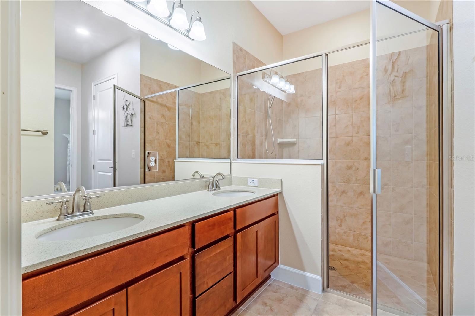 PLANTATION BAY SEC 2E-V UN 3 - Residential