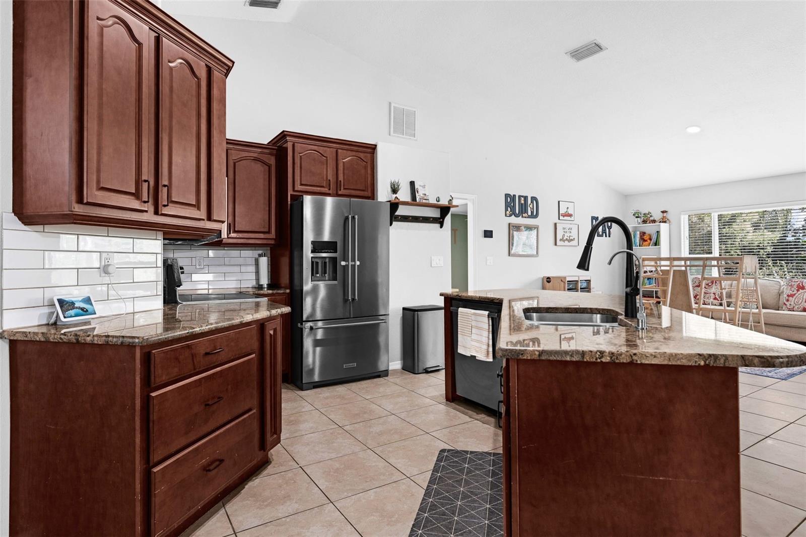 BELLA VISTA AT LA CITA - Residential