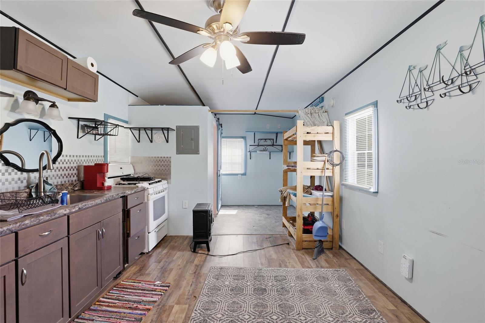 HIGH SPGS HILLS SUB - Residential