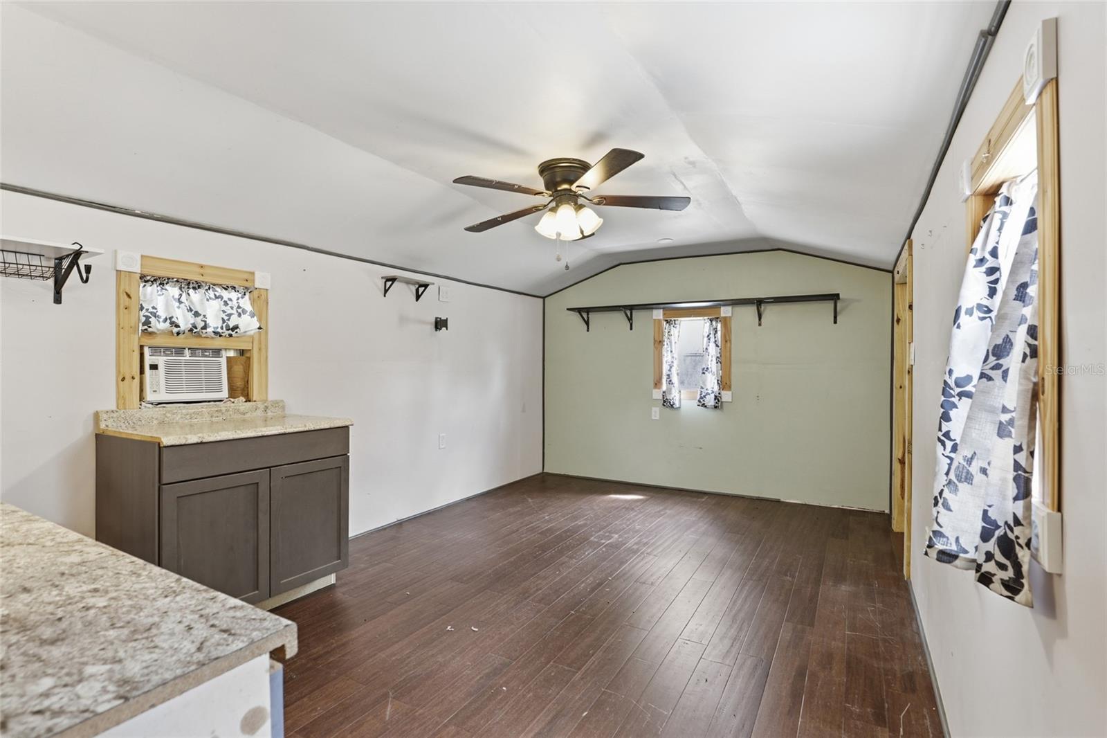 HIGH SPGS HILLS SUB - Residential