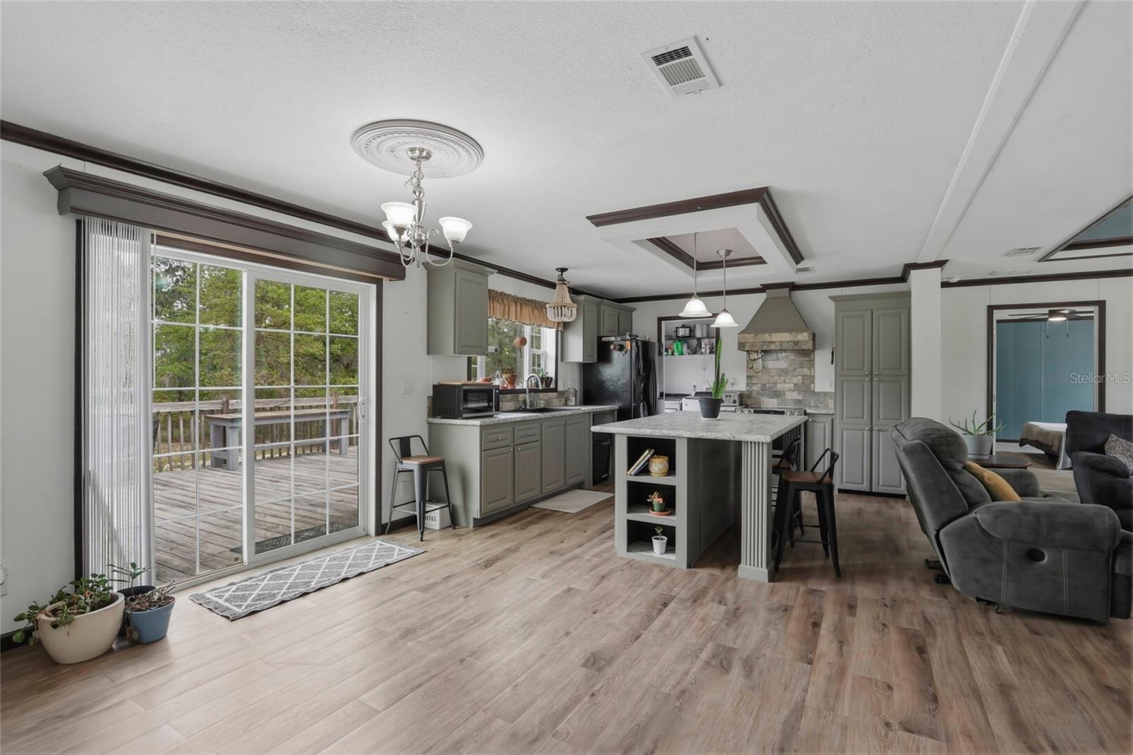 HIGH SPGS HILLS SUB - Residential