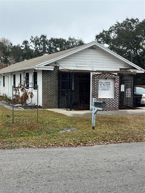 Photo of 4869 College Drive, Orlando, FL 32811 (MLS # O6379994)