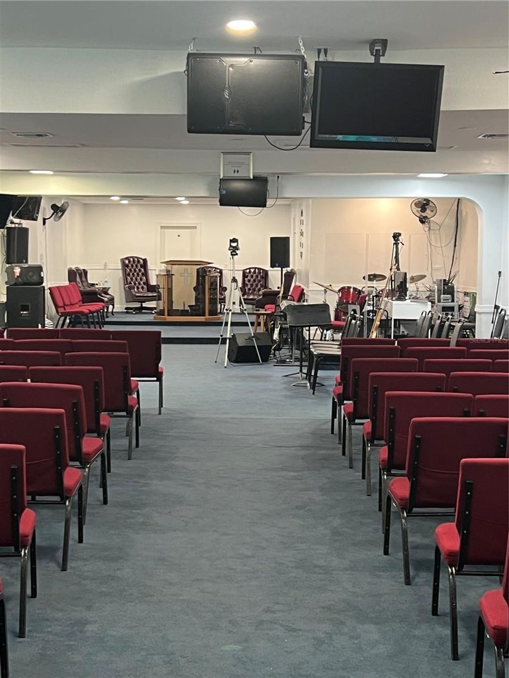 Photo of 4869 College Drive, Orlando, FL 32811 (MLS # O6379994)