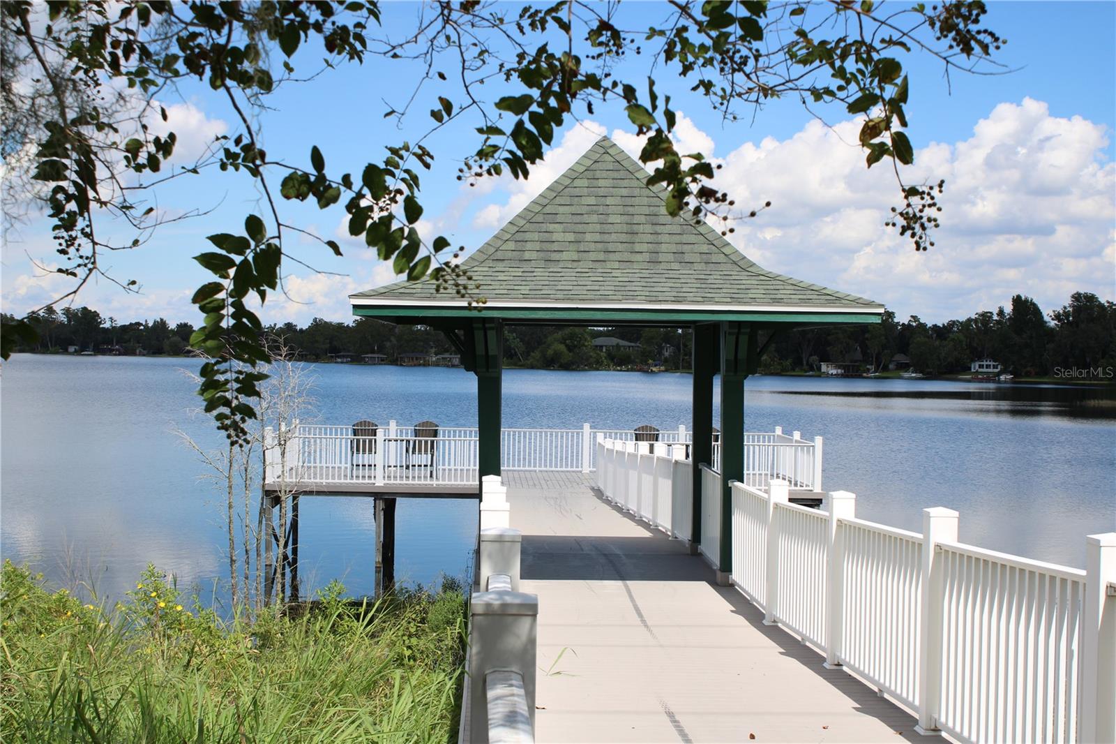 LAKES WINDERMERE PH 01 49 108 - Residential