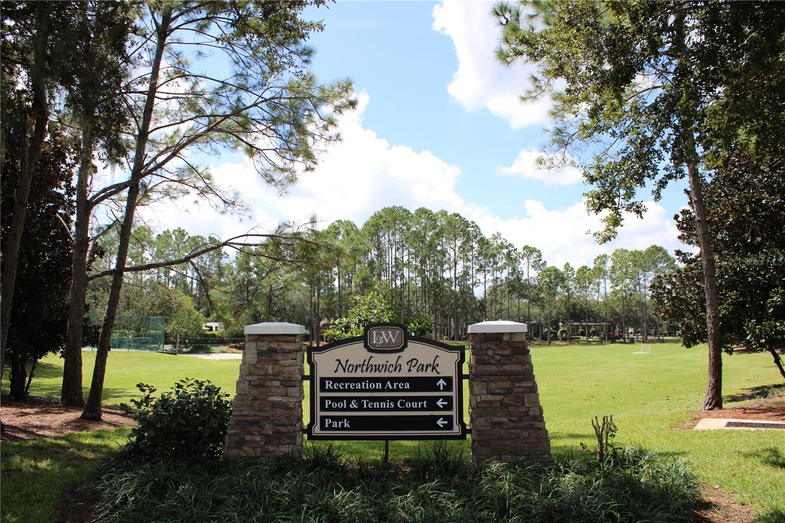 LAKES WINDERMERE PH 01 49 108 - Residential