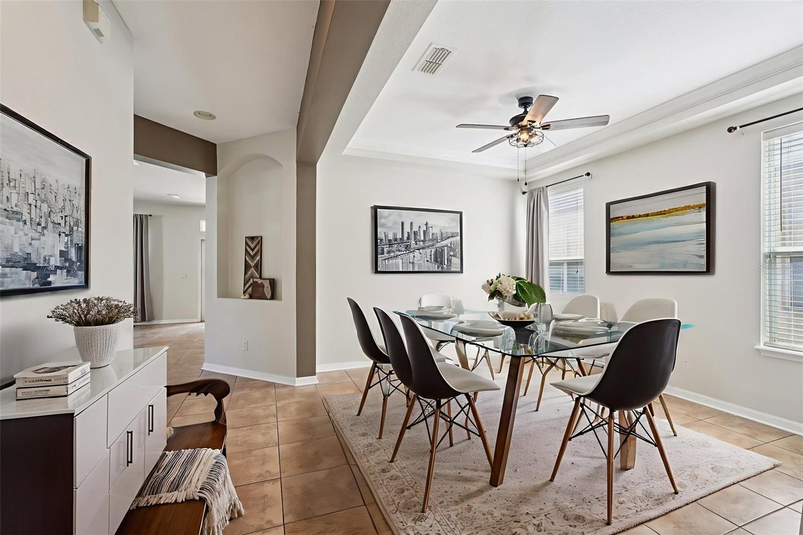 LAKES WINDERMERE PH 01 49 108 - Residential