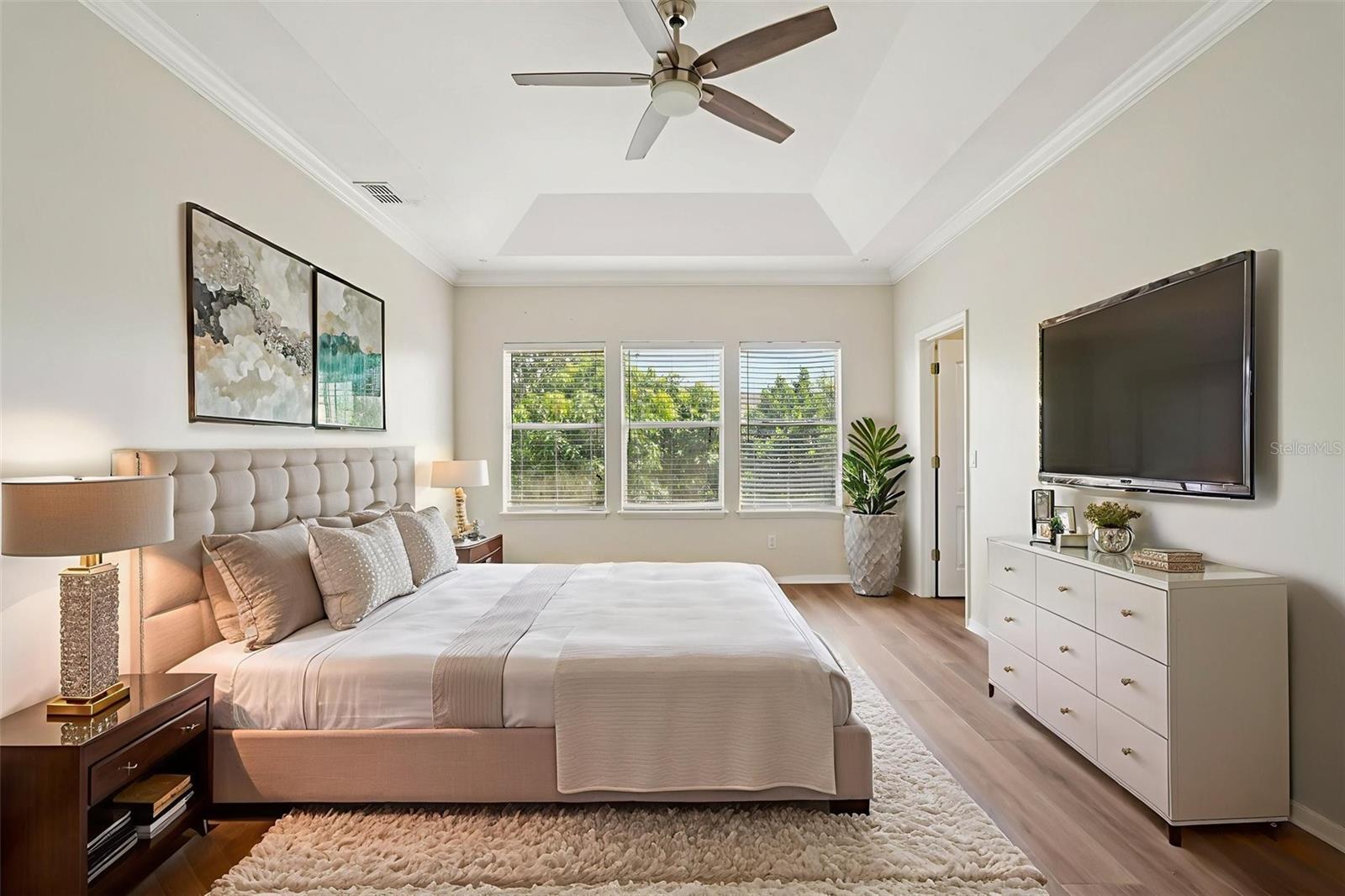 LAKES WINDERMERE PH 01 49 108 - Residential