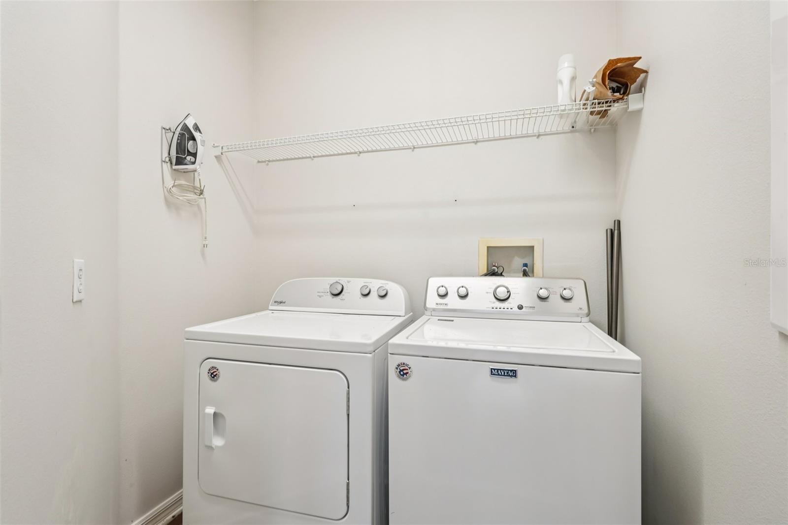 LAKES WINDERMERE PH 01 49 108 - Residential