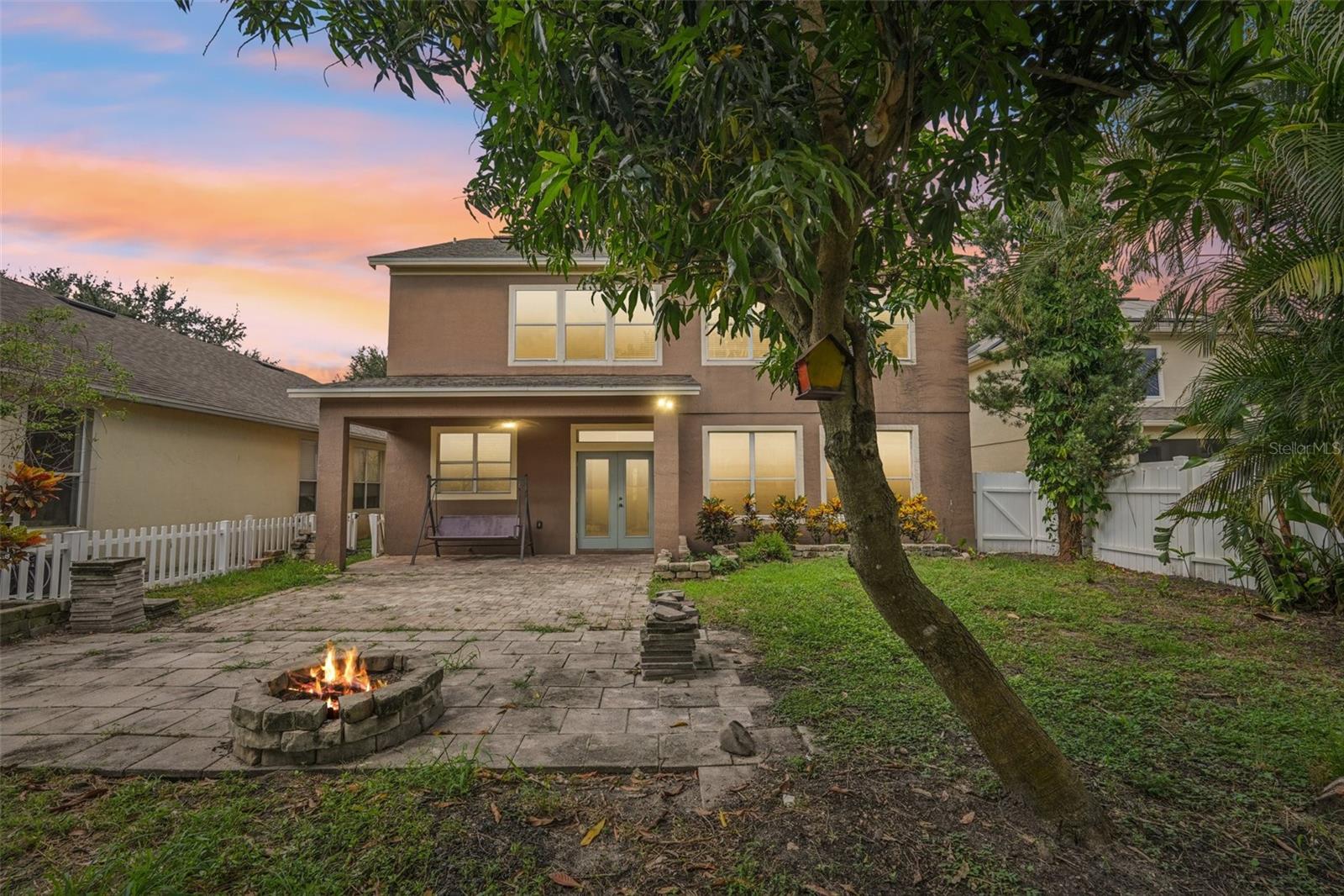 LAKES WINDERMERE PH 01 49 108 - Residential