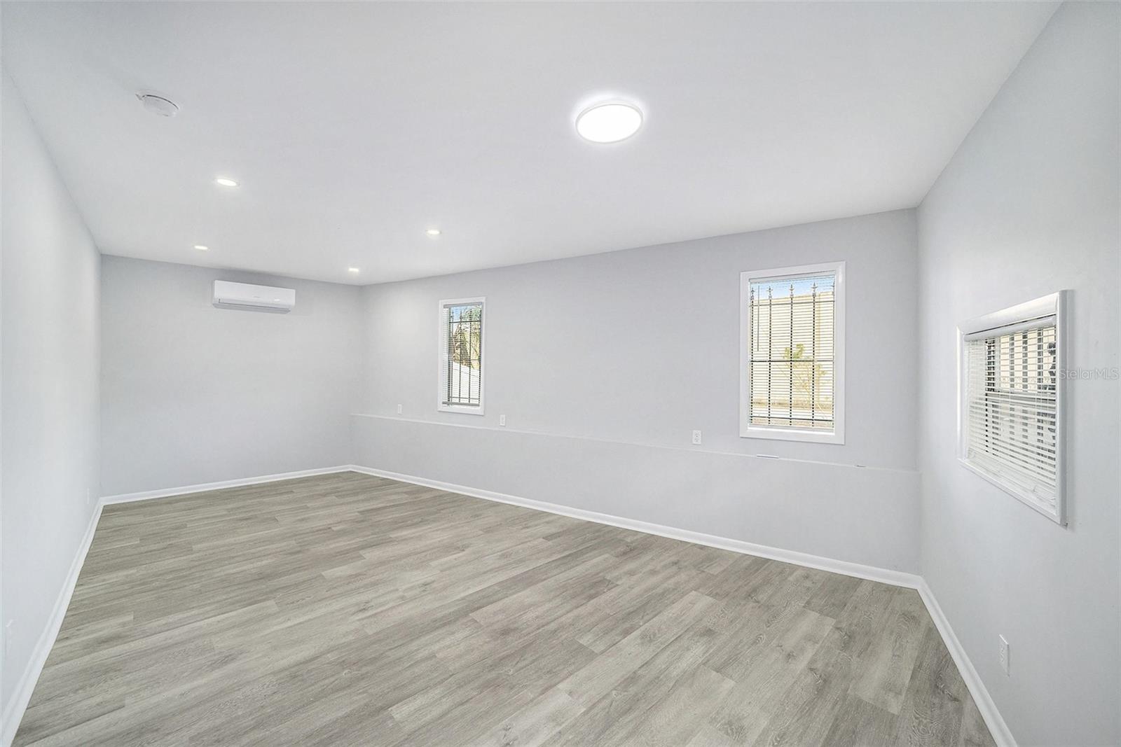 FOREST MANOR UNIT 2 - Residential