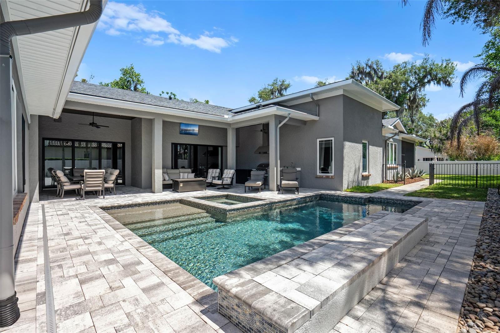 WINDERMERE - Residential