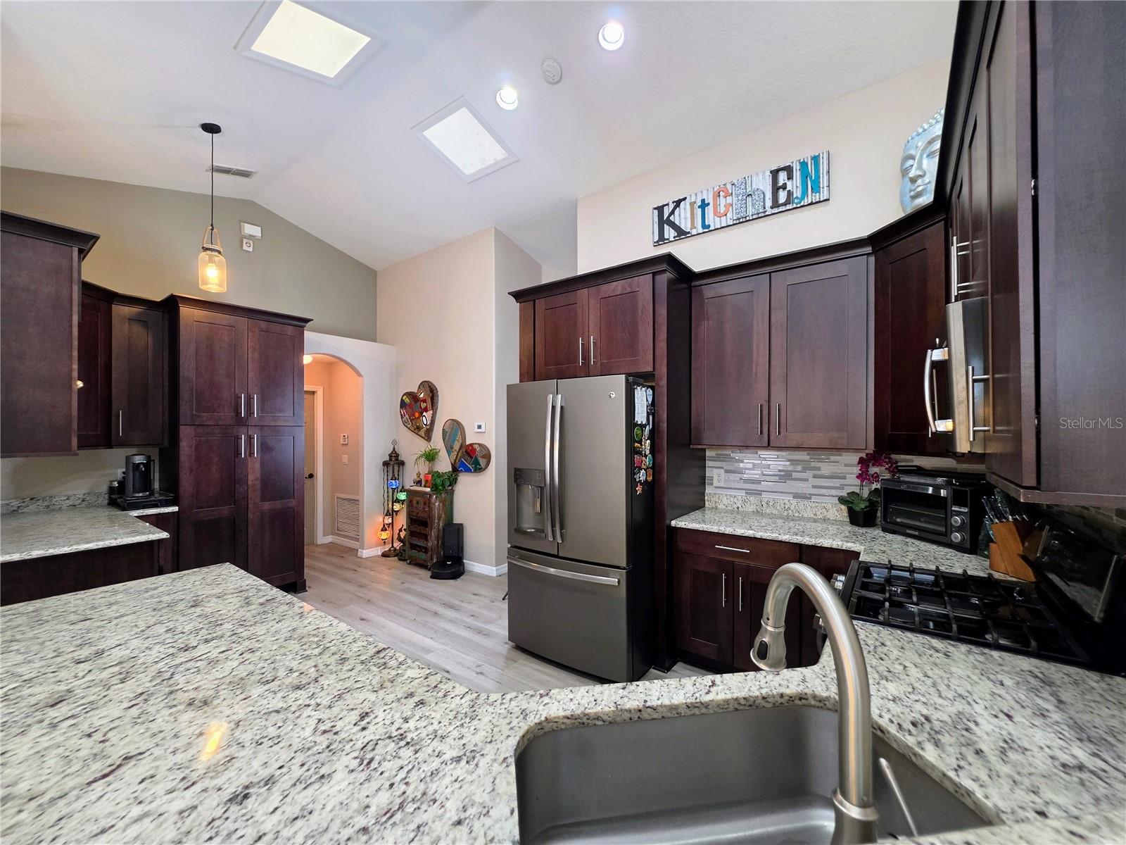 3202 ALLING COURT
